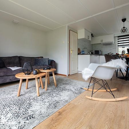 37, Located In A Quiet & Wooded Area! Villa โอสเตอร์ไวก์ ภายนอก รูปภาพ