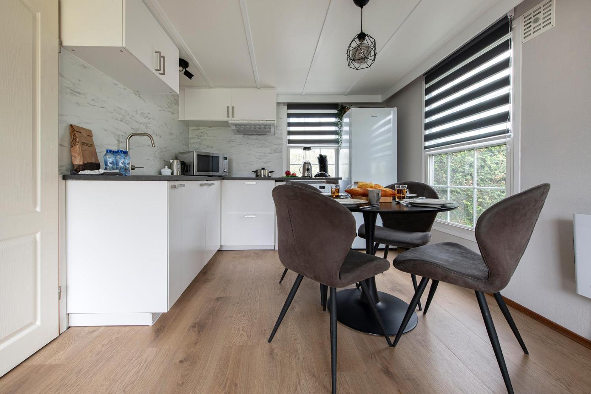 37, Located In A Quiet & Wooded Area! Villa โอสเตอร์ไวก์ ภายนอก รูปภาพ